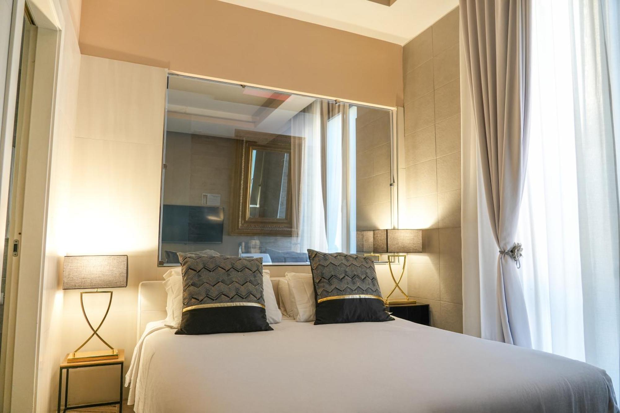 Corso Boutique Luxury
